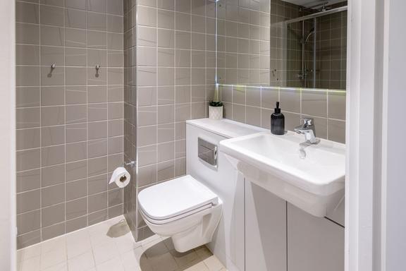 1 bedroom student apartment in City Centre, Swansea