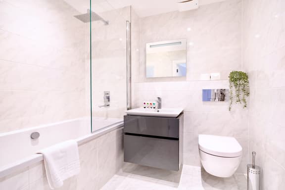 2 bedroom student apartment in Marylebone, London