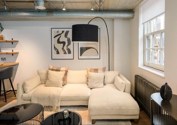 2 bedroom student apartment in Elephant and Castle, London