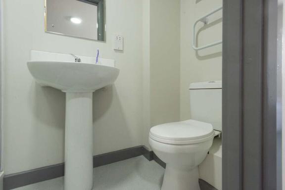 2 bedroom student apartment in Penkhull, Stoke-on-Trent