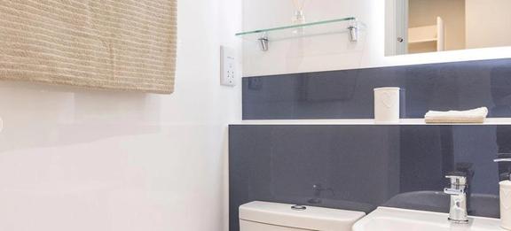 2 bedroom student apartment in Guildford, Surrey