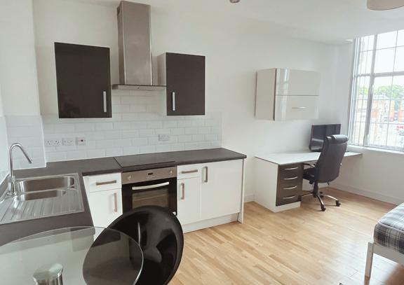 1 bedroom student apartment in City Centre, Leicester