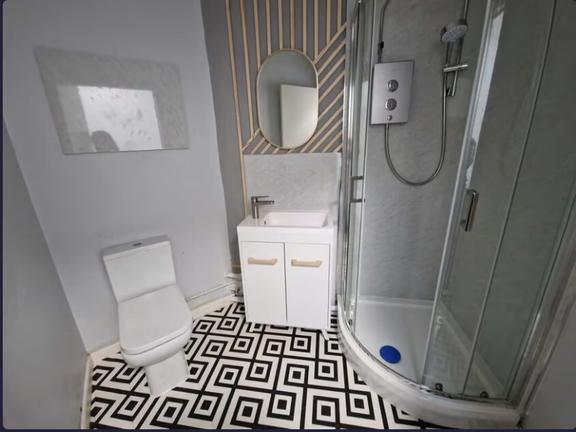 6 bedroom student apartment in Radford, Nottingham