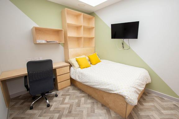 5 bedroom student apartment in City Centre, Nottingham