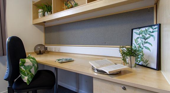 1 bedroom student apartment in Frizinghall, Bradford