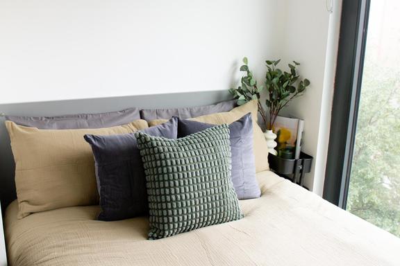 1 bedroom student apartment in Woodhouse, Leeds