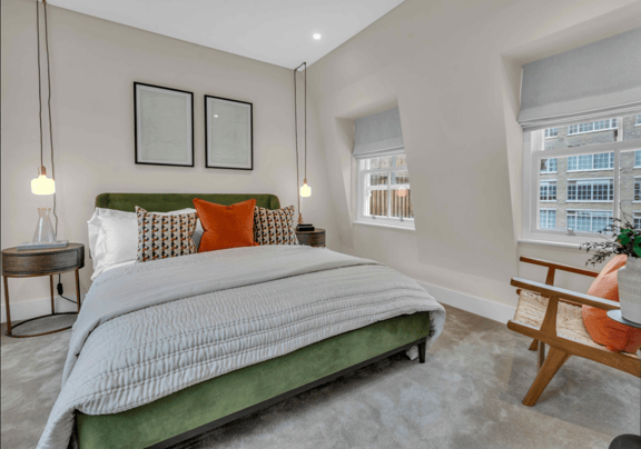2 bedroom student apartment in Soho, London