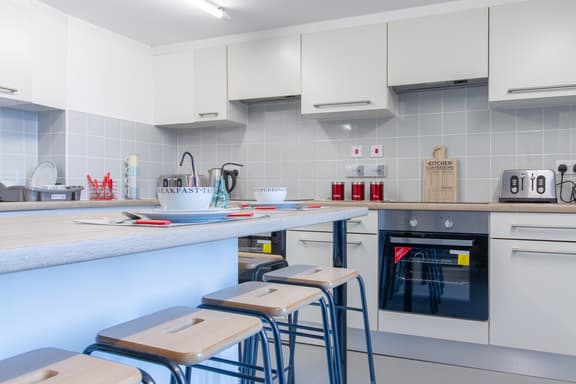 1 bedroom student apartment in City Centre, Coventry