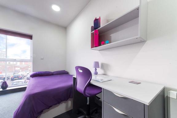 1 bedroom student apartment in Penkhull, Stoke-on-Trent