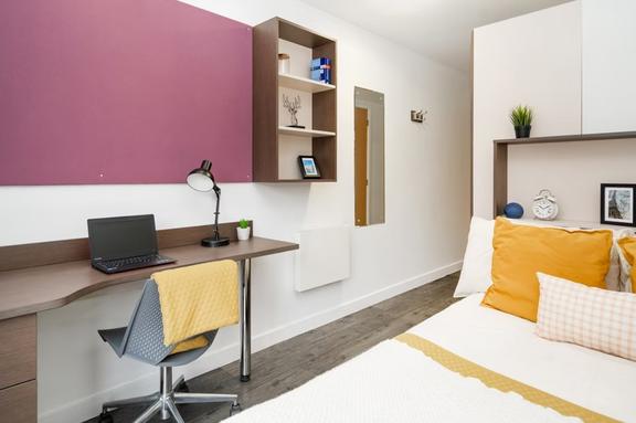 2 bedroom student apartment in City Centre, Sheffield