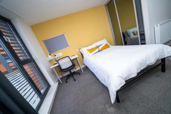 3 bedroom student apartment in City Centre, Sheffield