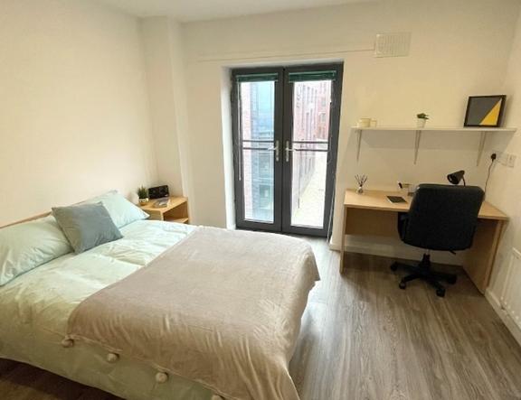 2 bedroom student apartment in West Bar, Sheffield