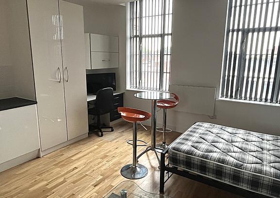 1 bedroom student apartment in City Centre, Leicester