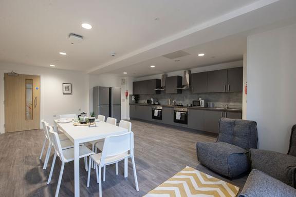1 bedroom student apartment in Bar End, Winchester
