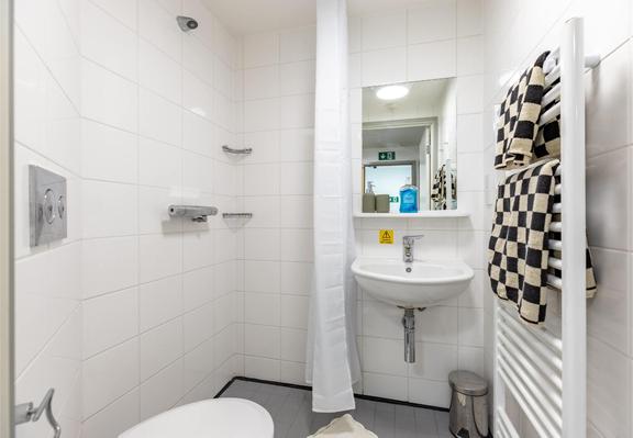 1 bedroom student apartment in Frizinghall, Bradford