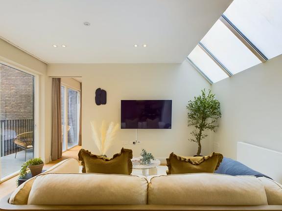 2 bedroom student apartment in Camden, London