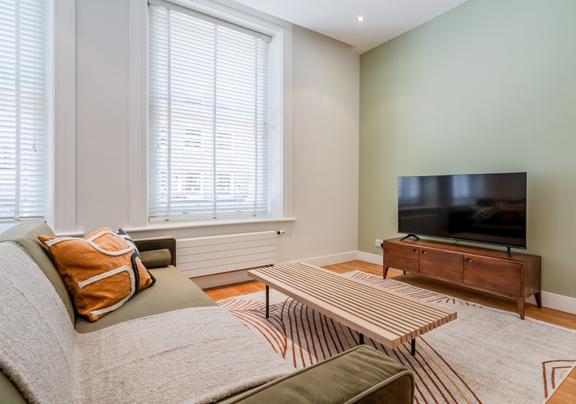 1 bedroom student apartment in Soho, London