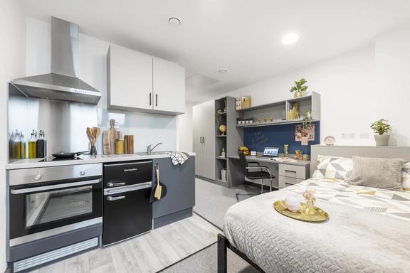1 bedroom student apartment in City Centre, Birmingham