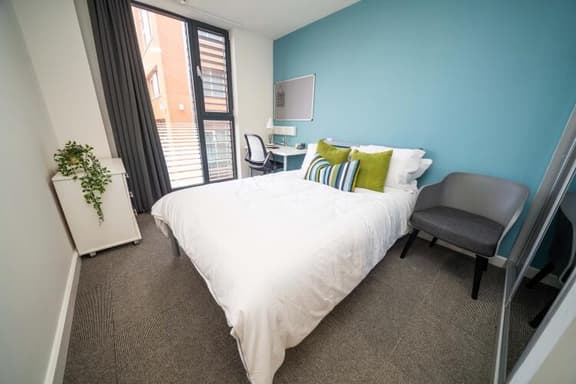 3 bedroom student apartment in City Centre, Sheffield