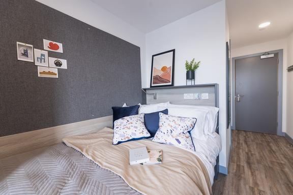 1 bedroom student apartment in City Centre, Birmingham