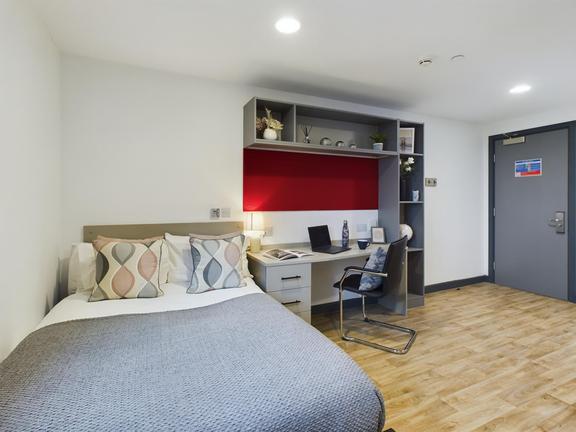 1 bedroom student apartment in Tile Hill, Coventry
