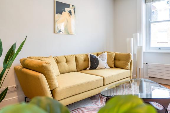 1 bedroom student apartment in Soho, London