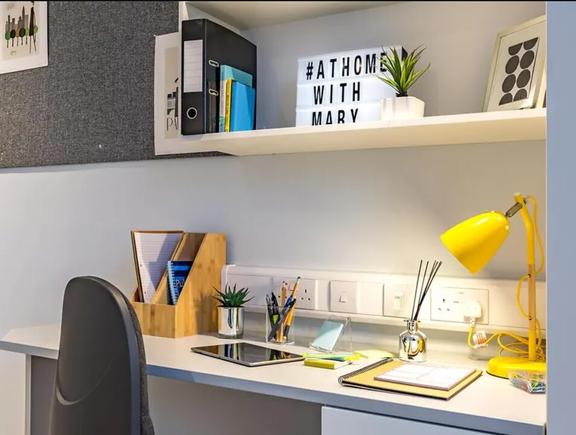 1 bedroom student apartment in Mutley Plain, Plymouth