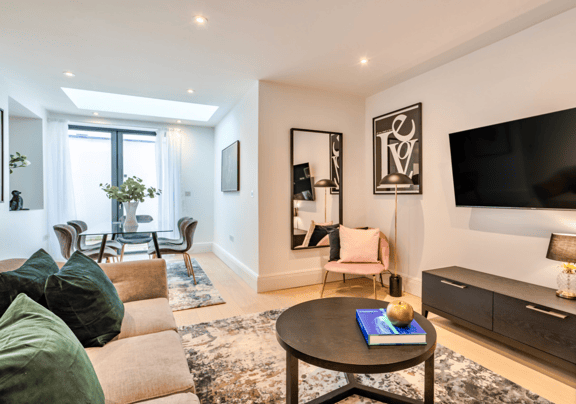 2 bedroom student apartment in Soho, London