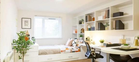 1 bedroom student apartment in Mutley Plain, Plymouth