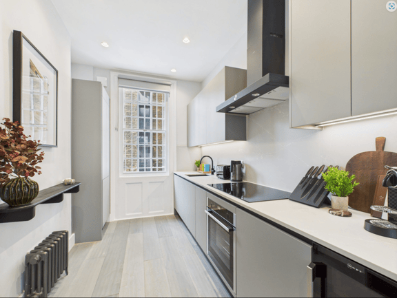 2 bedroom student apartment in Paddington, London