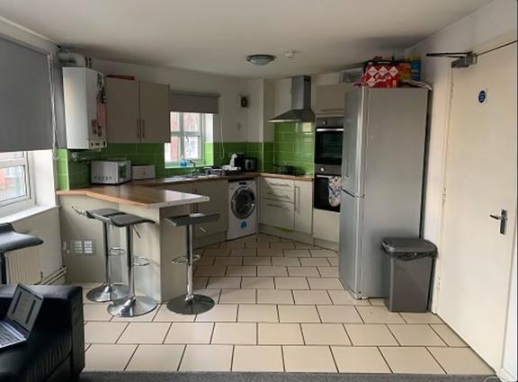 6 bedroom student apartment in Radford, Nottingham
