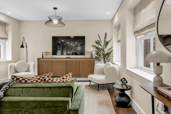 2 bedroom student apartment in Soho, London