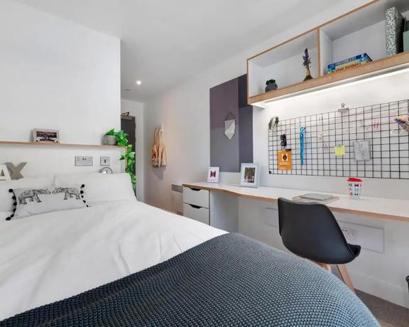 1 bedroom student apartment in Old Heath, Colchester