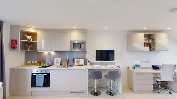 1 bedroom student apartment in City Centre, Reading