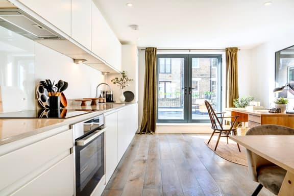 2 bedroom student apartment in Marylebone, London