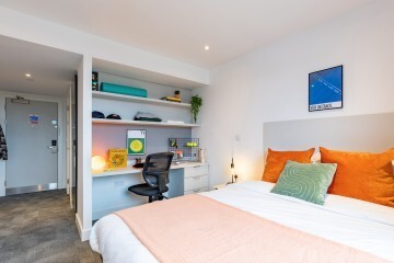 5 bedroom student apartment in Salford, Manchester