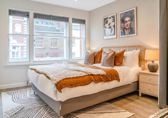 1 bedroom student apartment in Soho, London