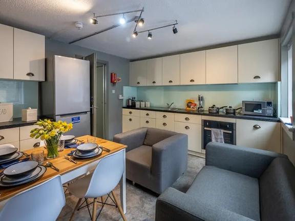 1 bedroom student apartment in Marchmont, Edinburgh