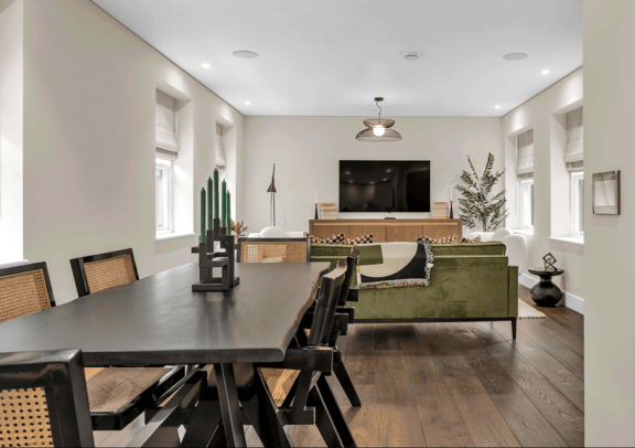2 bedroom student apartment in Soho, London
