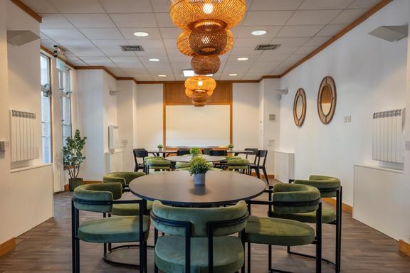 11 bedroom student apartment in Paddington, London