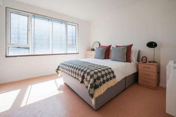11 bedroom student apartment in Paddington, London