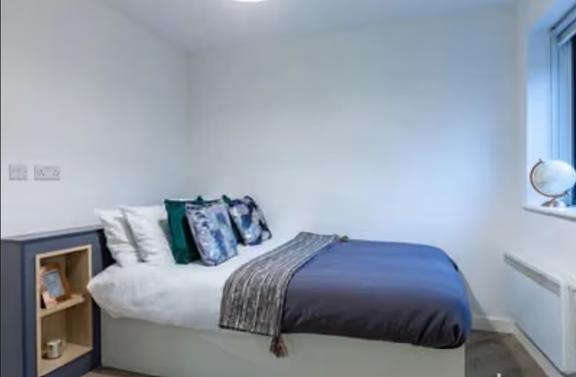 1 bedroom student apartment in Adamsdown, Cardiff