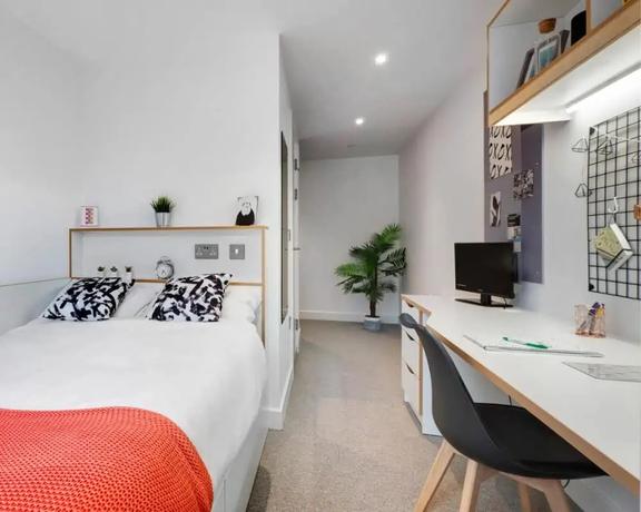 1 bedroom student apartment in Old Heath, Colchester