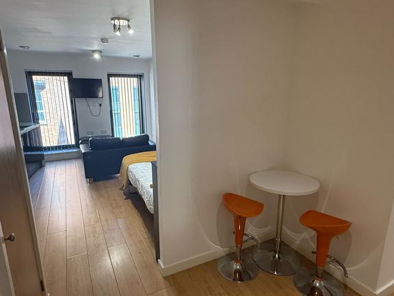 1 bedroom student apartment in City Centre, Leicester