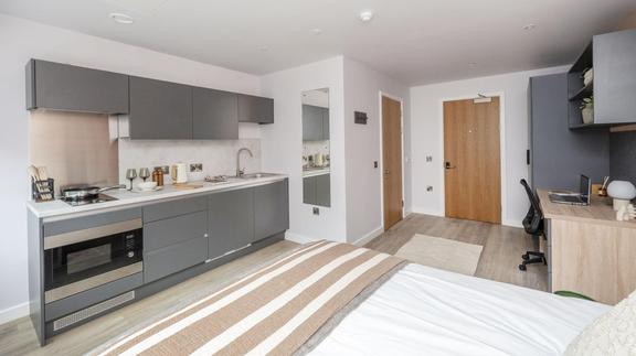 1 bedroom student apartment in City Centre, Leeds