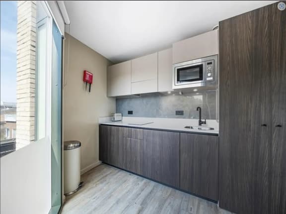 1 bedroom student apartment in Kingston upon Thames, Surrey