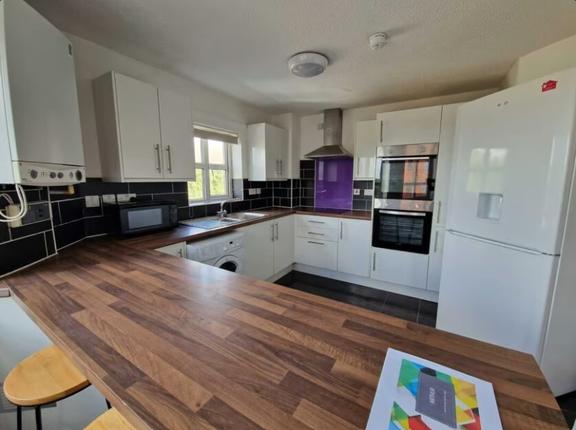 6 bedroom student apartment in Radford, Nottingham