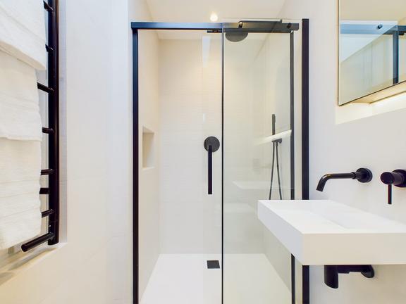 3 bedroom student apartment in Camden, London