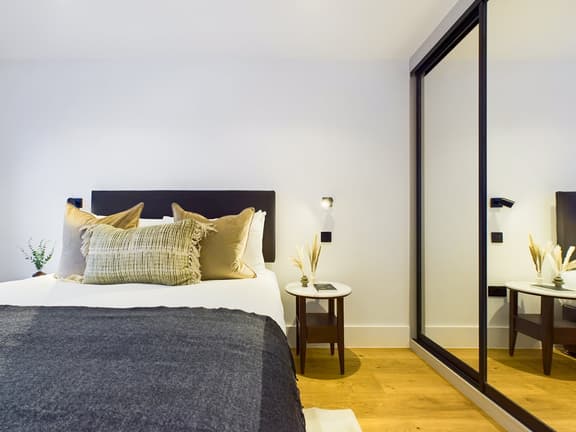 2 bedroom student apartment in Marylebone, London