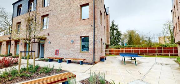 2 bedroom student apartment in Guildford, Surrey